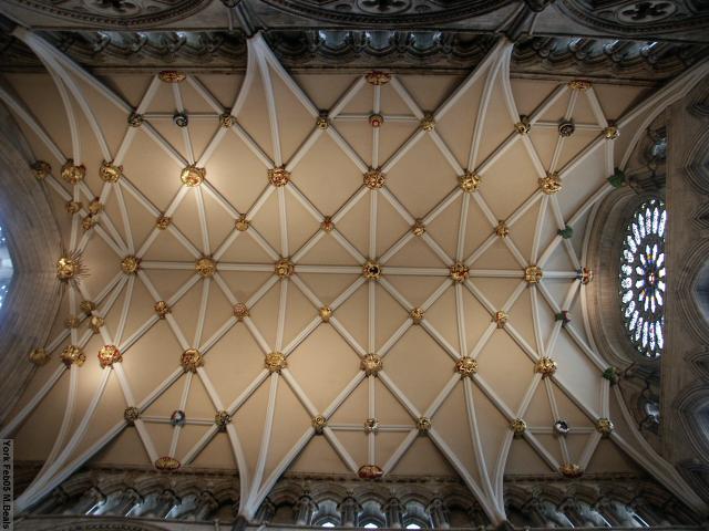 PICT5371-York_Minster_ceiling