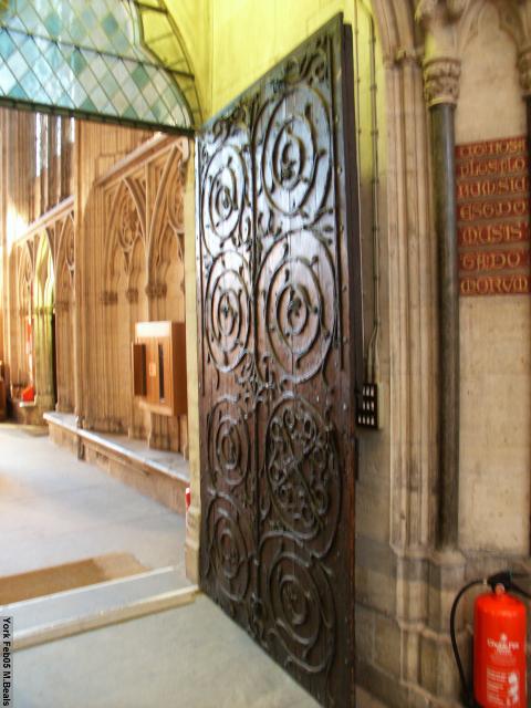 PICT5450-Chapter_House_door