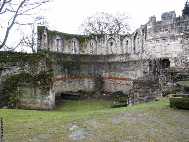 PICT5488-Multangular_tower